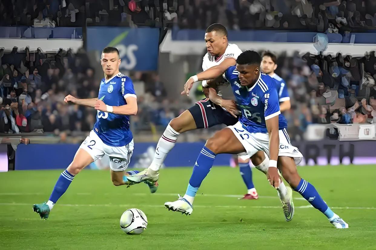 爱游戏在线登录-切尔西反击犀利，战术变化令人瞩目