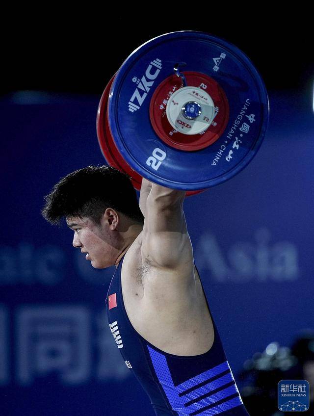 爱游戏官网-关于举重冠军恐失宝座悬念丛生备受关注的信息