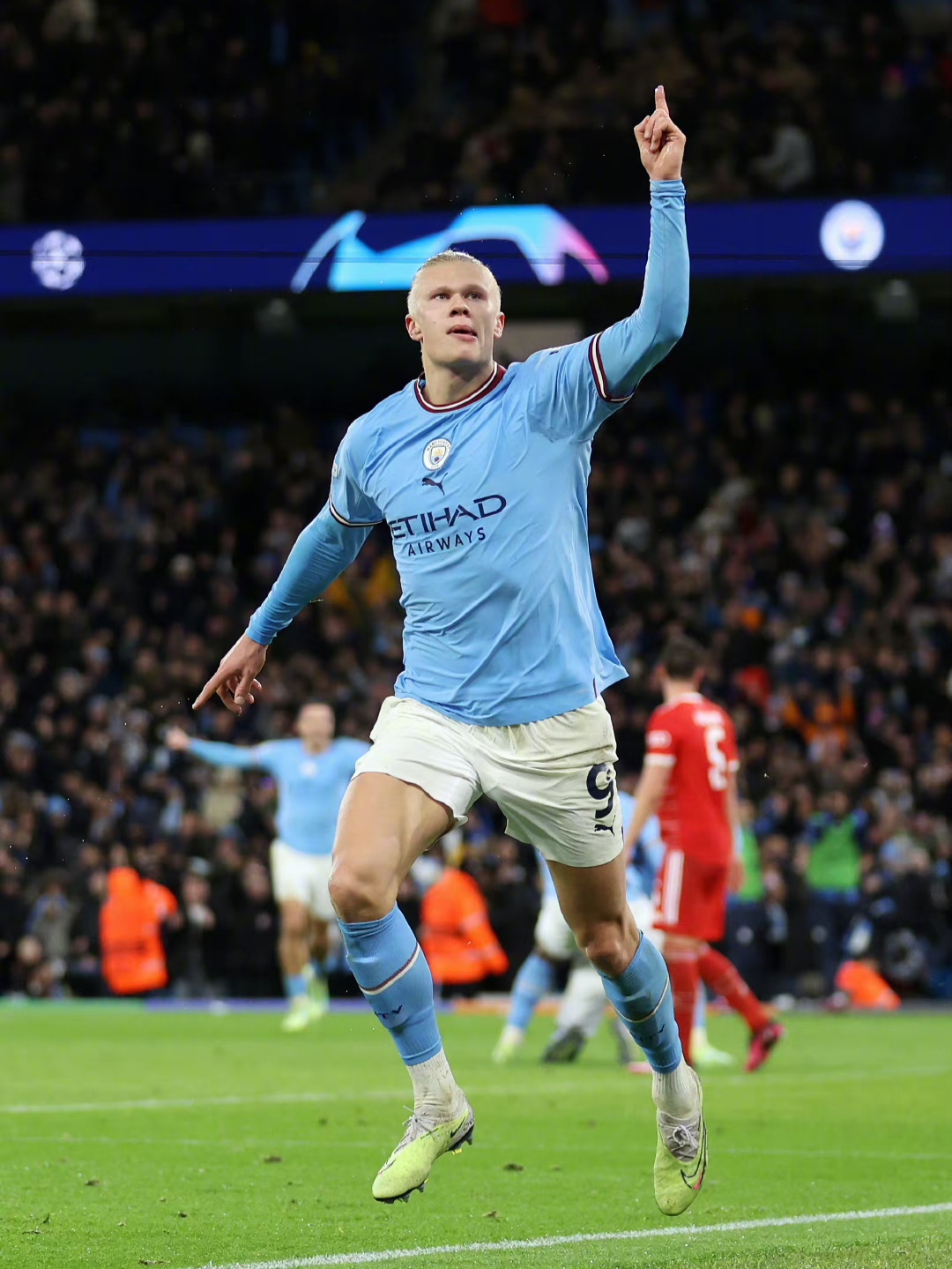 爱游戏在线登录-曼城遭遇尴尬，被拜仁淘汰出欧冠