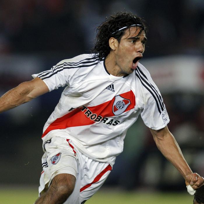 哥伦比亚队突围成功,逆转晋级欧国联半决赛 哥伦比亚队突围成功,逆转晋级欧国联半决赛