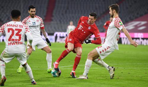 包含斯蒂尔斯退休:回视德甲擎天巅峰的词条 包含斯蒂尔斯退休:回视德甲擎天巅峰的词条