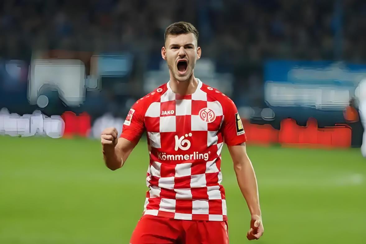 爱游戏-关于勒沃库森迎战门兴格拉德巴赫，双方实力均衡的信息