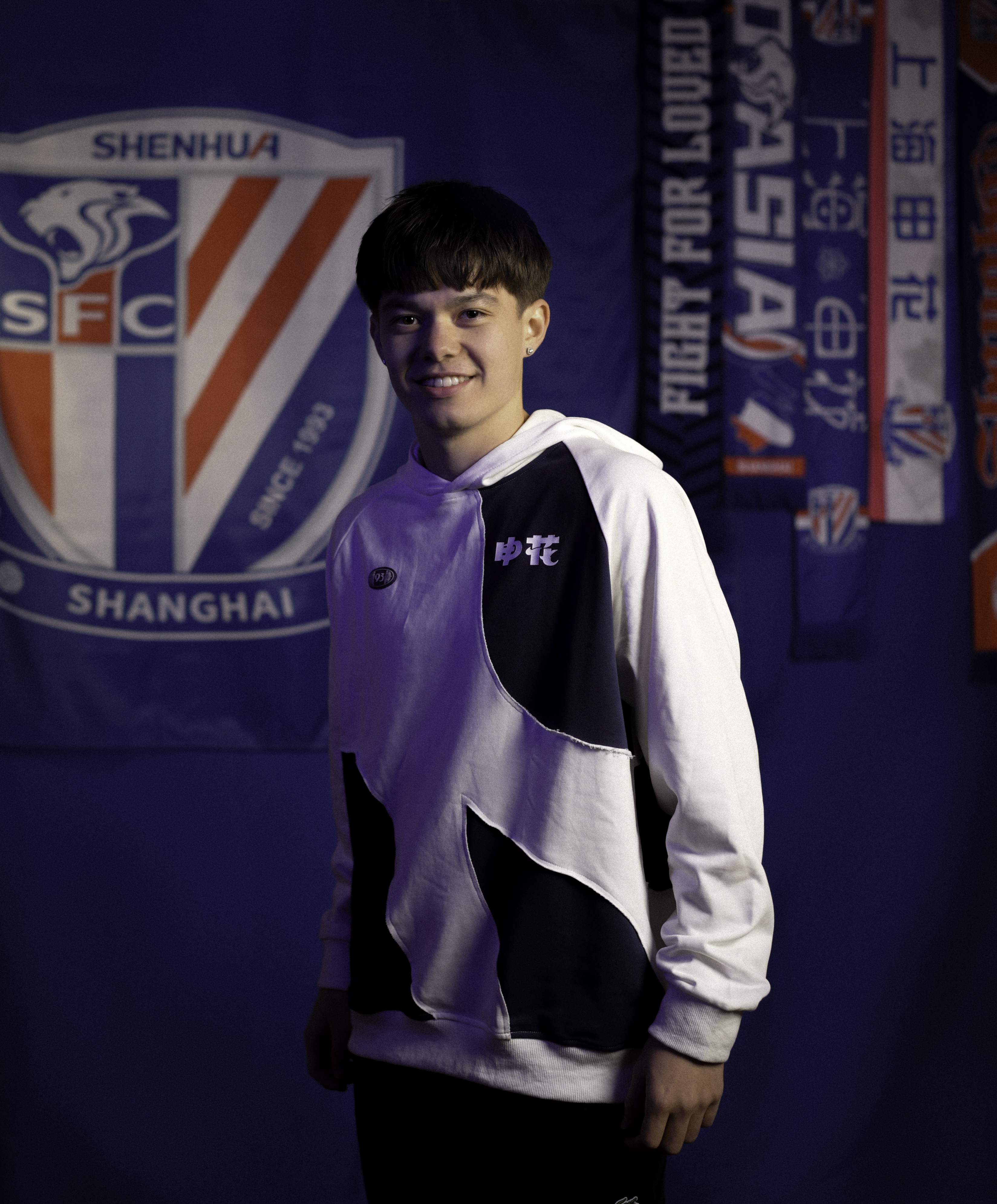 爱游戏官网网页版入口-强队再度崭露头角，冲击冠军头衔