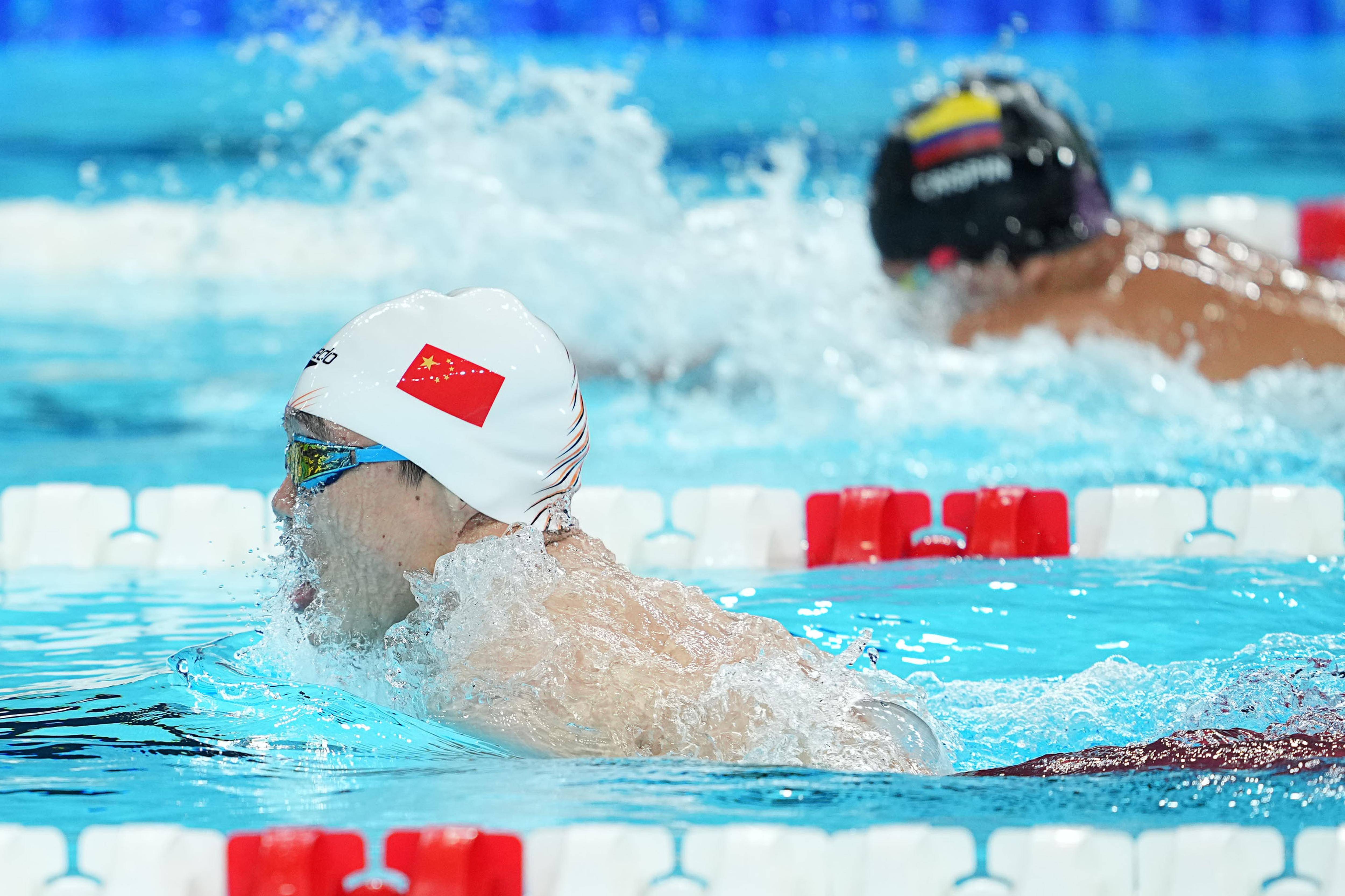 爱游戏中国官网-中国游泳冠军打破记录，再次称雄的简单介绍