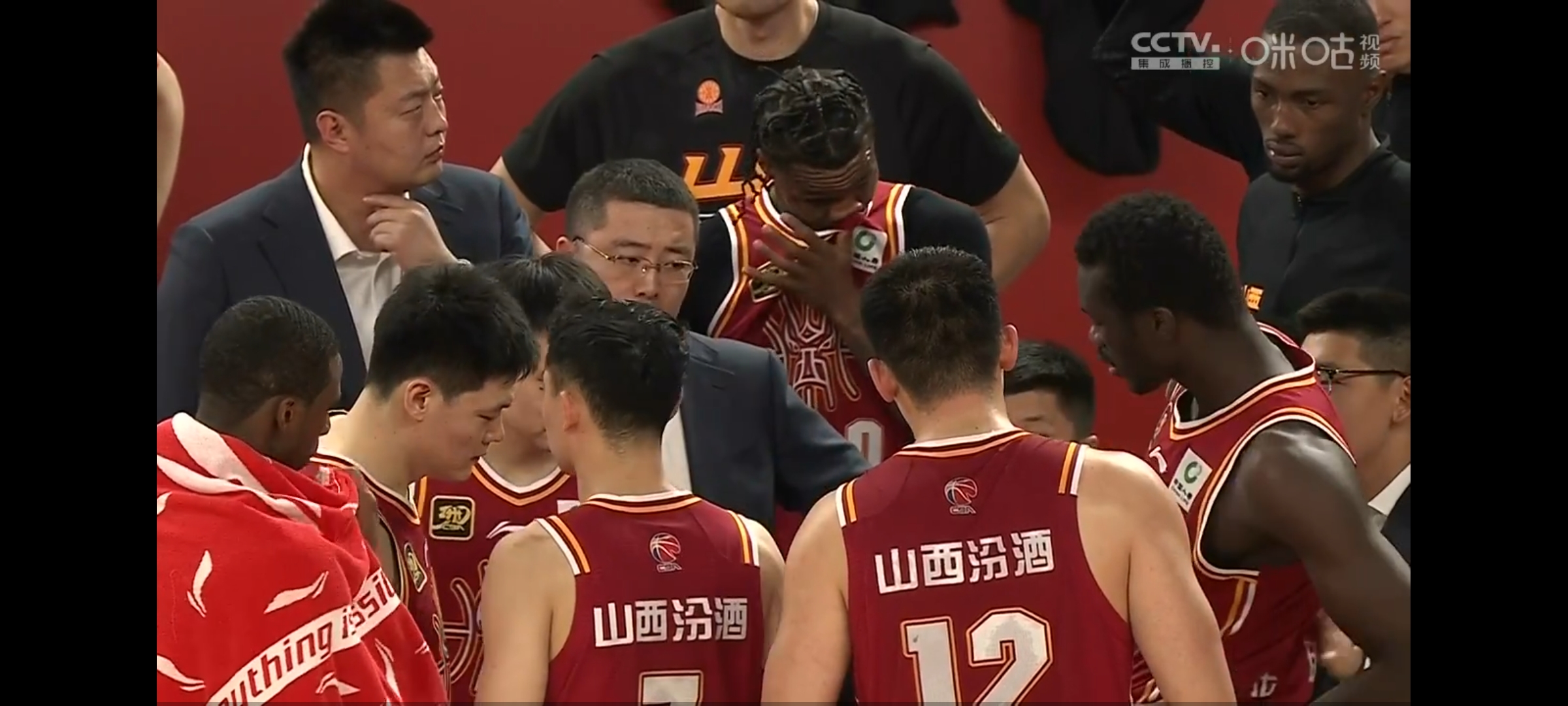 包含北京队惊险胜出,队员兢兢业业打出精彩表现的词条 包含北京队惊险胜出,队员兢兢业业打出精彩表现的词条