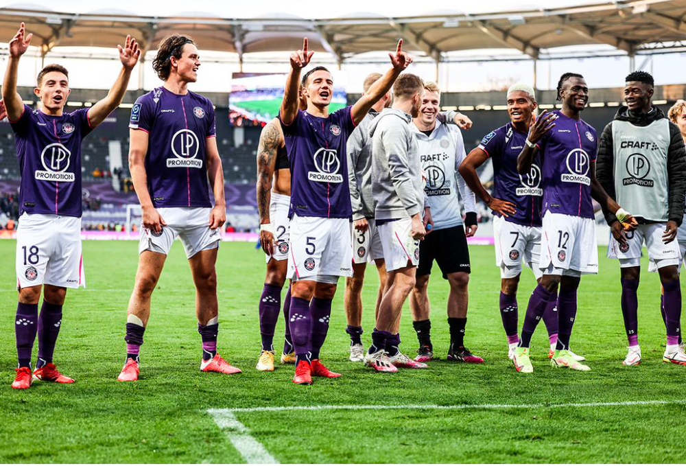 法国联赛篮球卫冕冠军马赛队晋级四强，强势卫冕的简单介绍