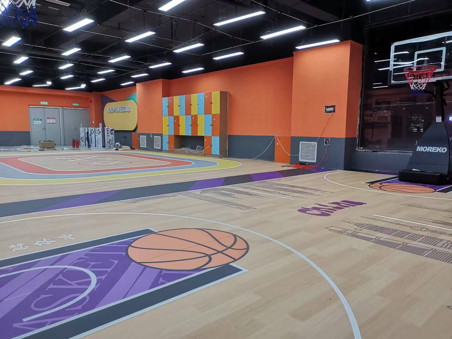 爱游戏app下载-篮球场地卫生整治行动取得良好效果