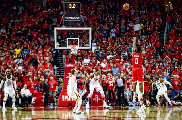 磨刀霍霍:爵士对火箭的对决备受注目 磨刀霍霍:爵士对火箭的对决备受注目