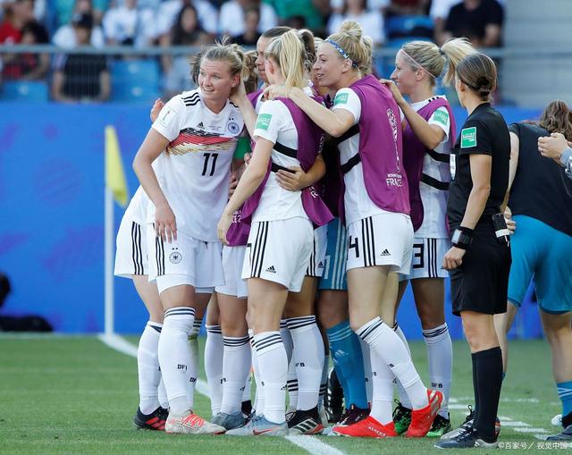 巴西女足队员表现抢眼，战胜实力对手