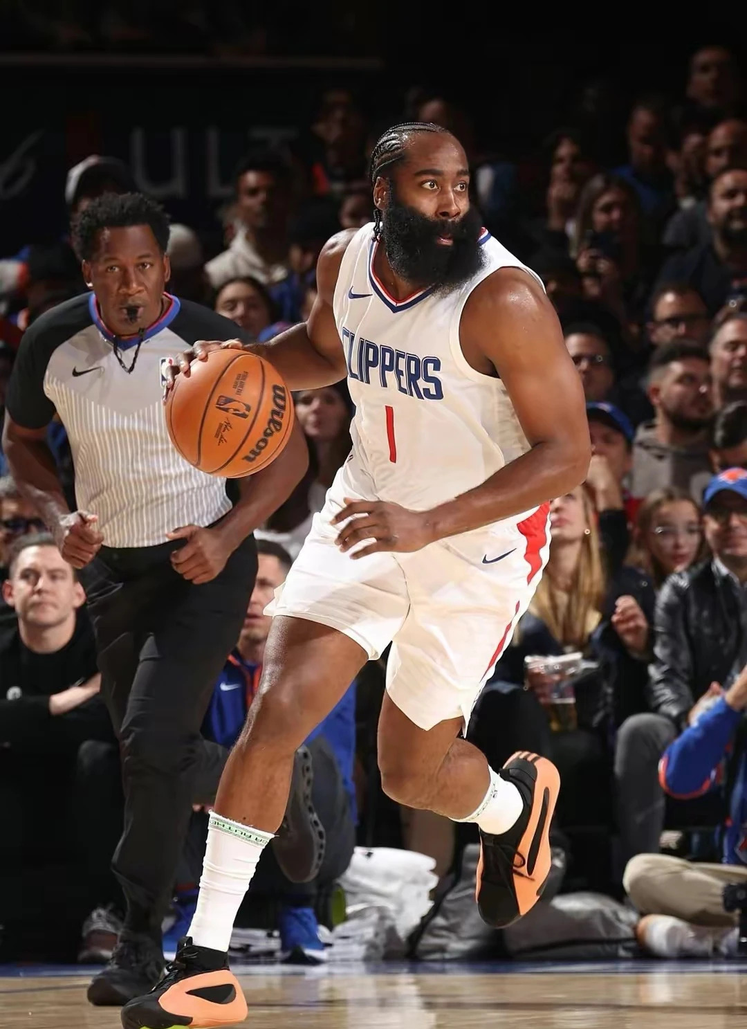 爱游戏在线-美媒曝光乔治扬言将离开快船队的简单介绍