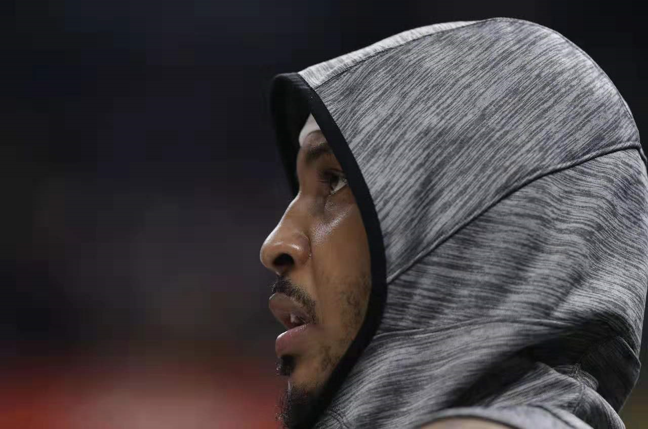 兰斯球员身体疲劳,需要调整训练计划 兰斯球员身体疲劳,需要调整训练计划