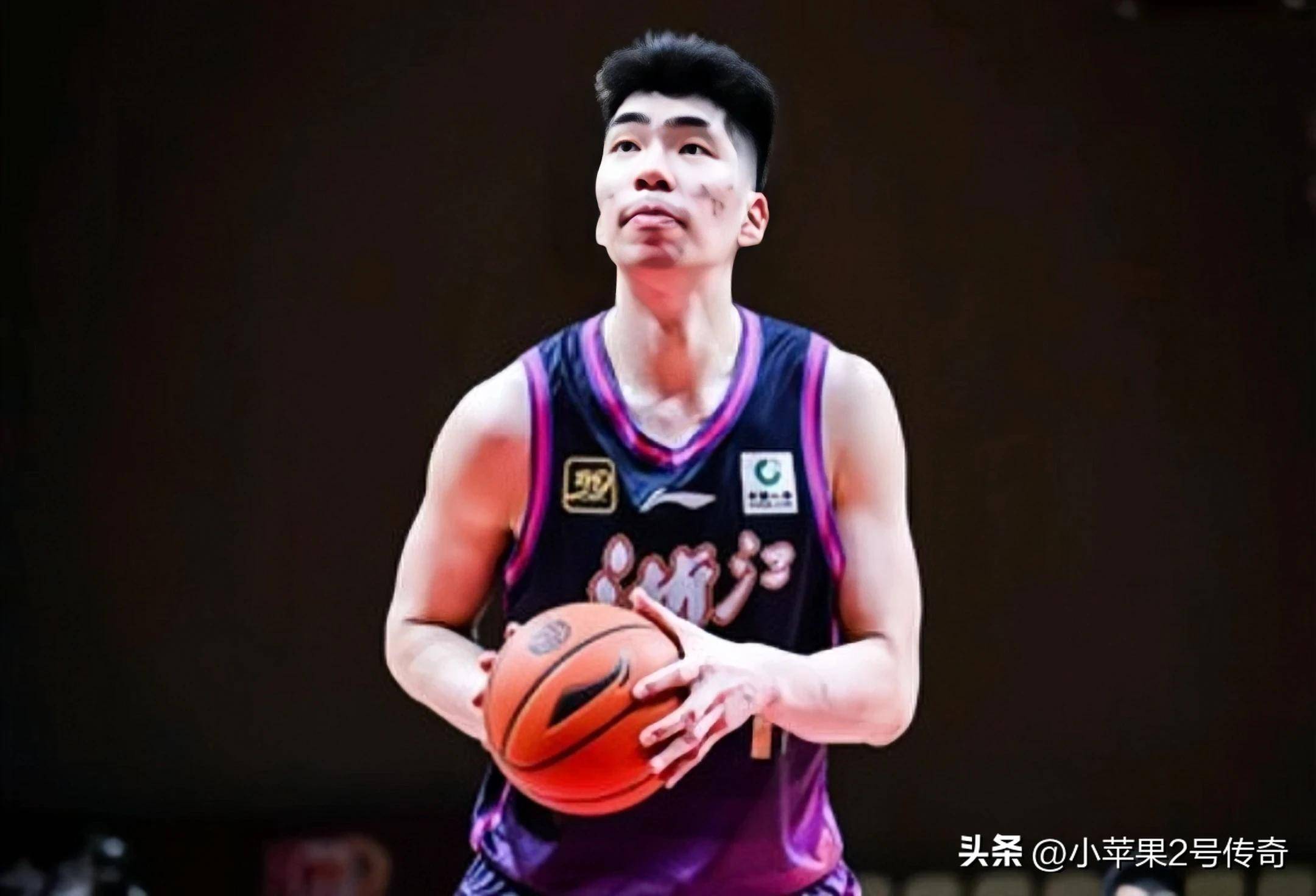 包含篮球联赛最新进展：浙江男篮逐渐发力崭露头角的词条