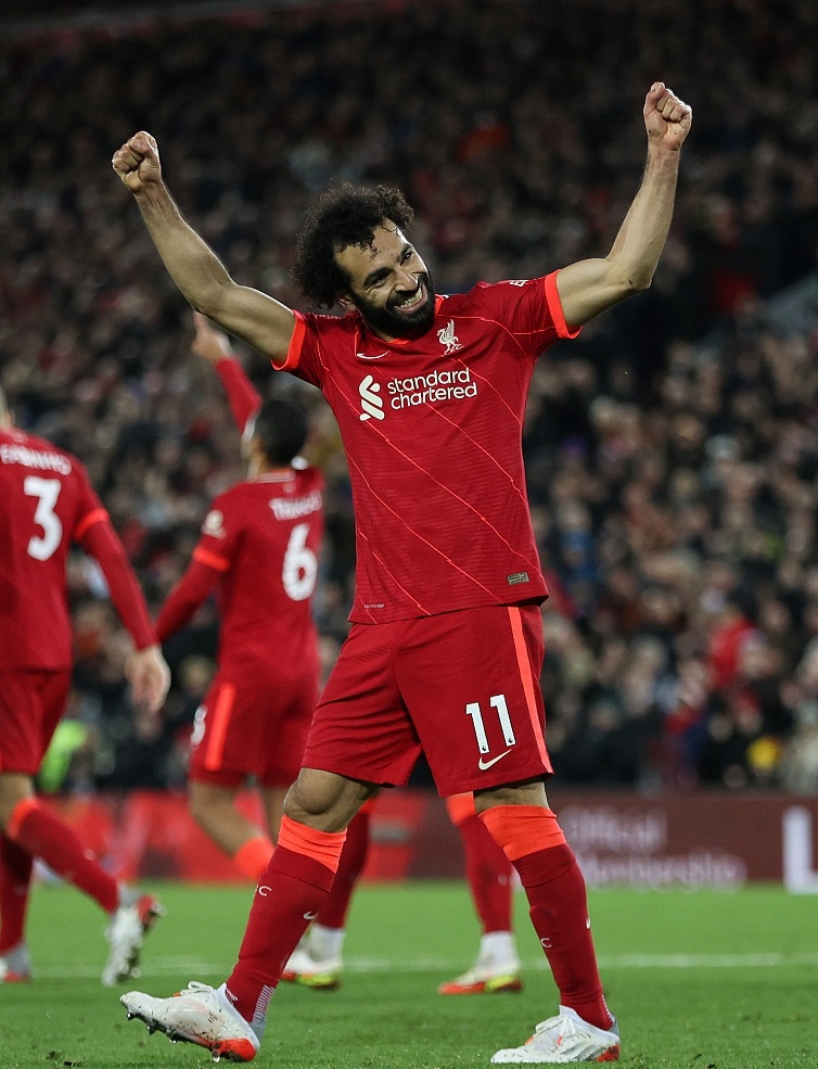 阿贾克斯再次击败切尔西，登顶积分榜的简单介绍