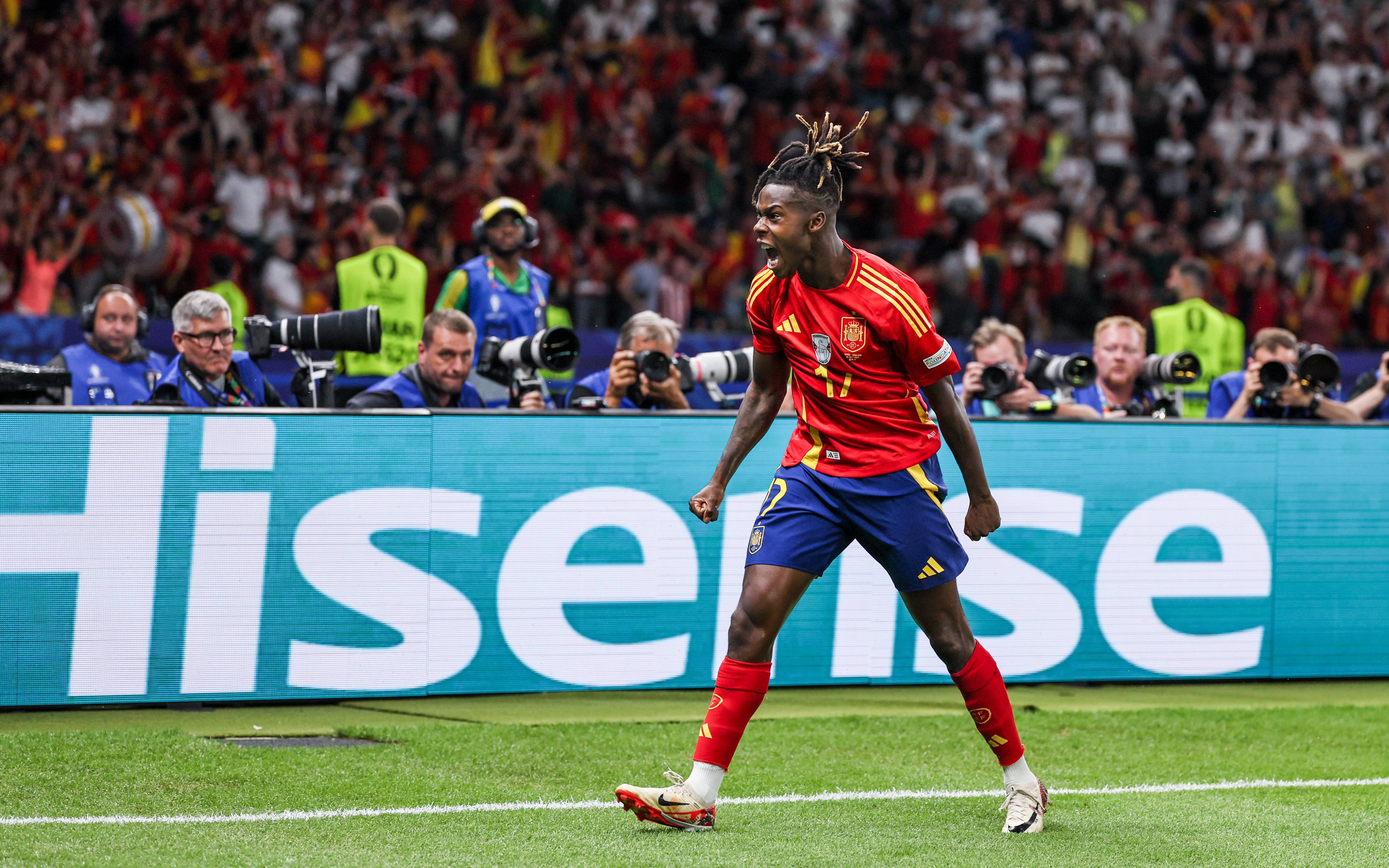 包含欧洲杯赛席卷激情,拼搏燃烧全场的词条 包含欧洲杯赛席卷激情,拼搏燃烧全场的词条