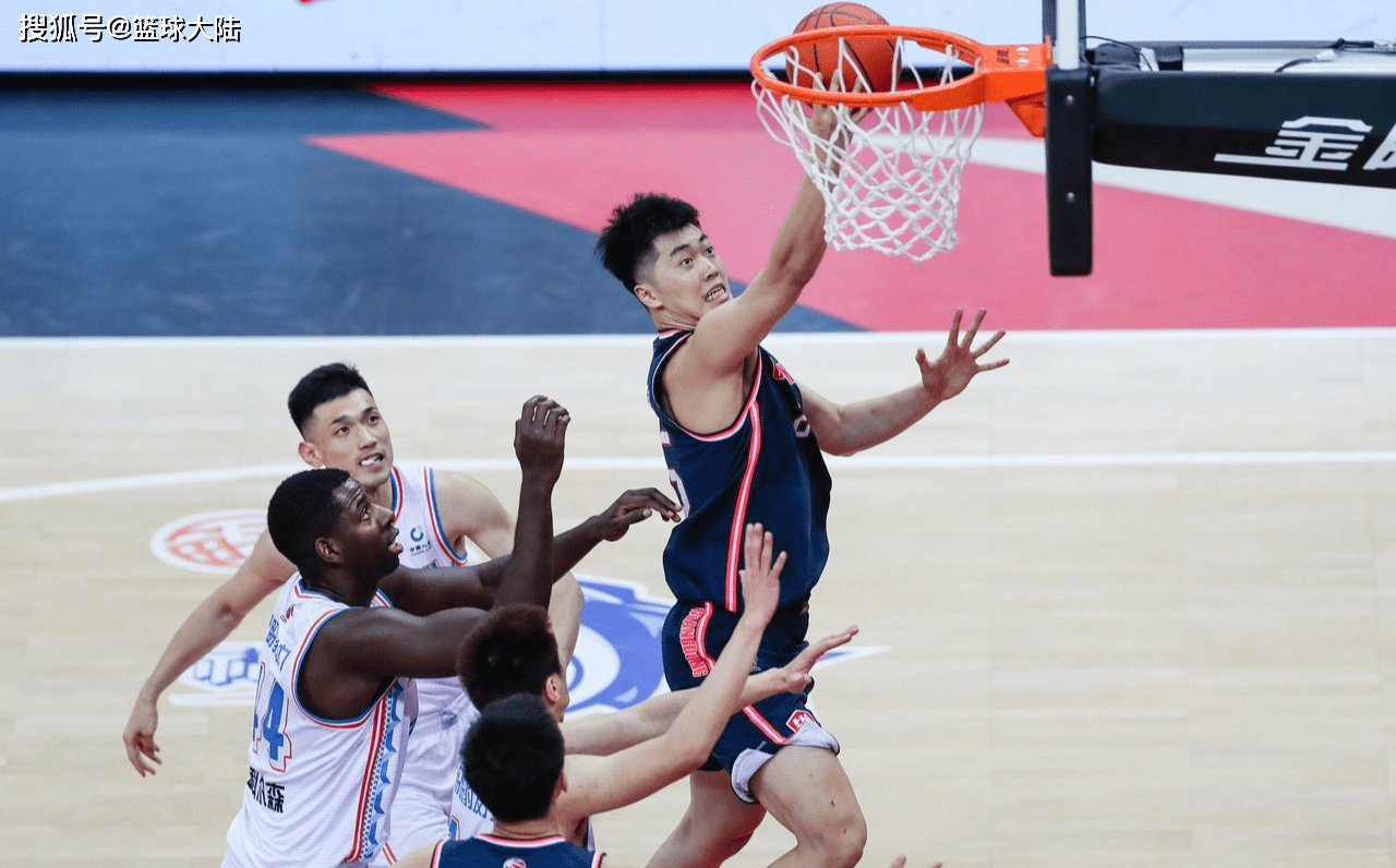 爱游戏登录入口-新星球员连场助攻，江苏队征服对手