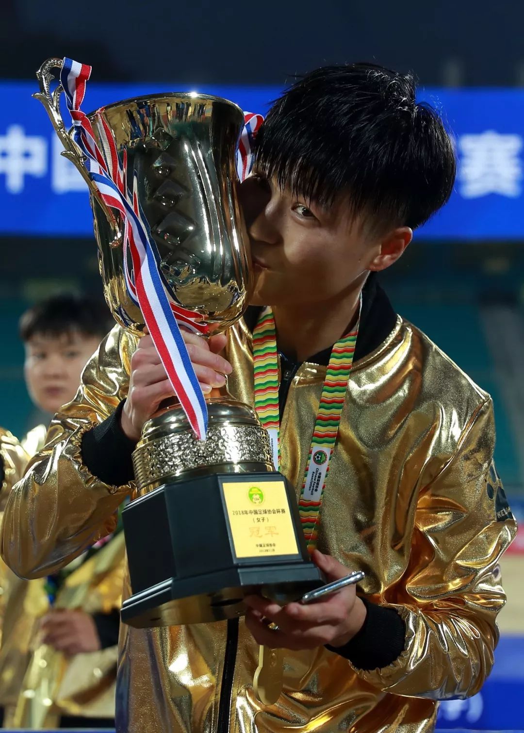 爱游戏网页版登录入口-苏宁击败骏豪，取得保级关键胜利