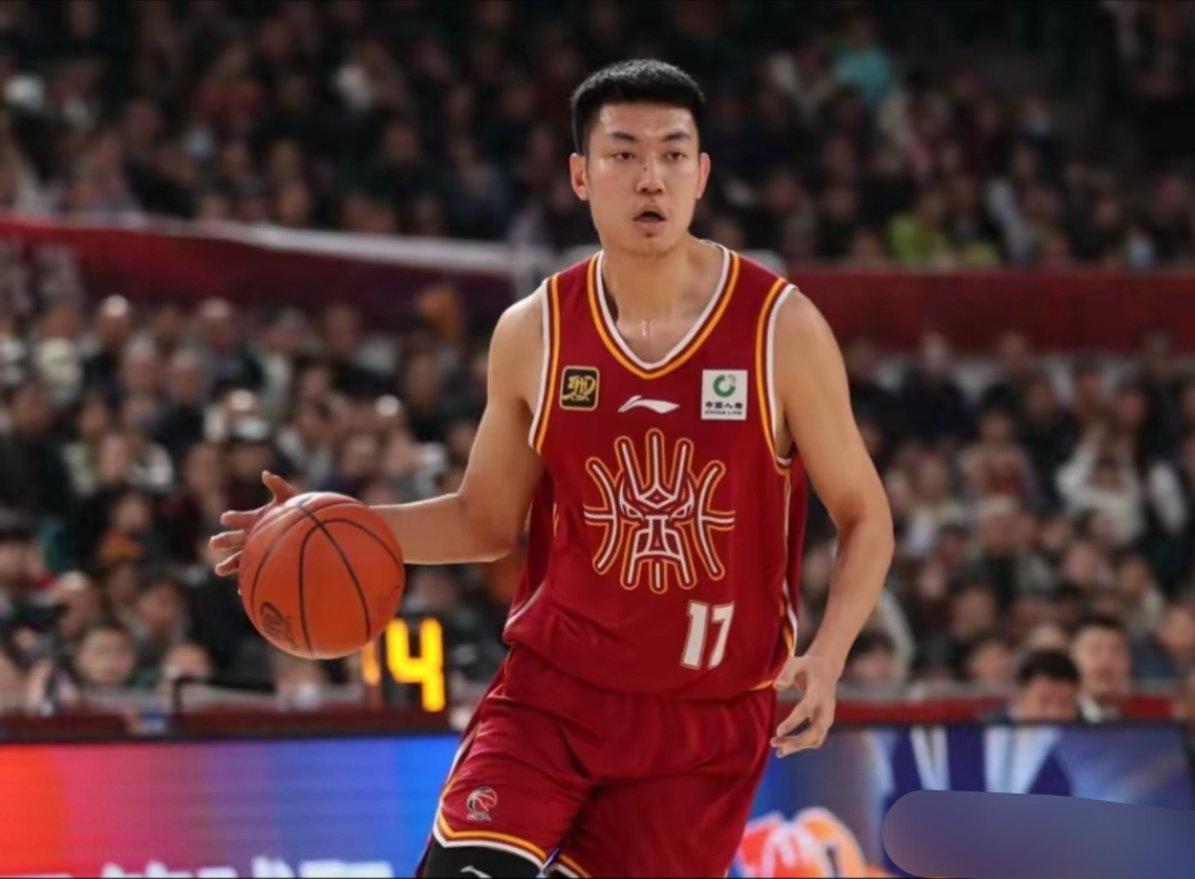 冠军联赛焦点战役，两队火力全开