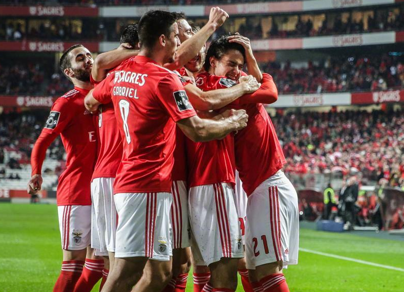 爱游戏app下载-佛罗伦萨再次遭遇失利，保级形势严峻的简单介绍