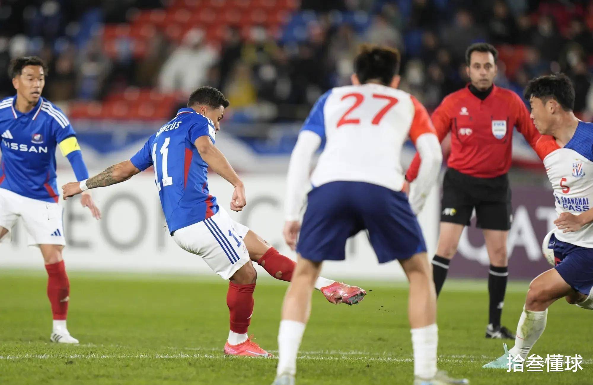 爱游戏官网-东亚球队在亚冠中崭露头角，备受瞩目