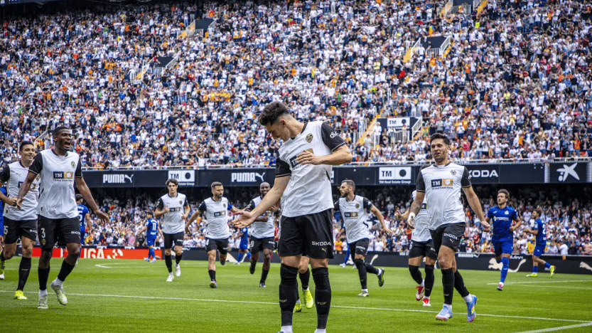 阿拉维斯惊险击败巴伦西亚,豪取三分 阿拉维斯惊险击败巴伦西亚,豪取三分