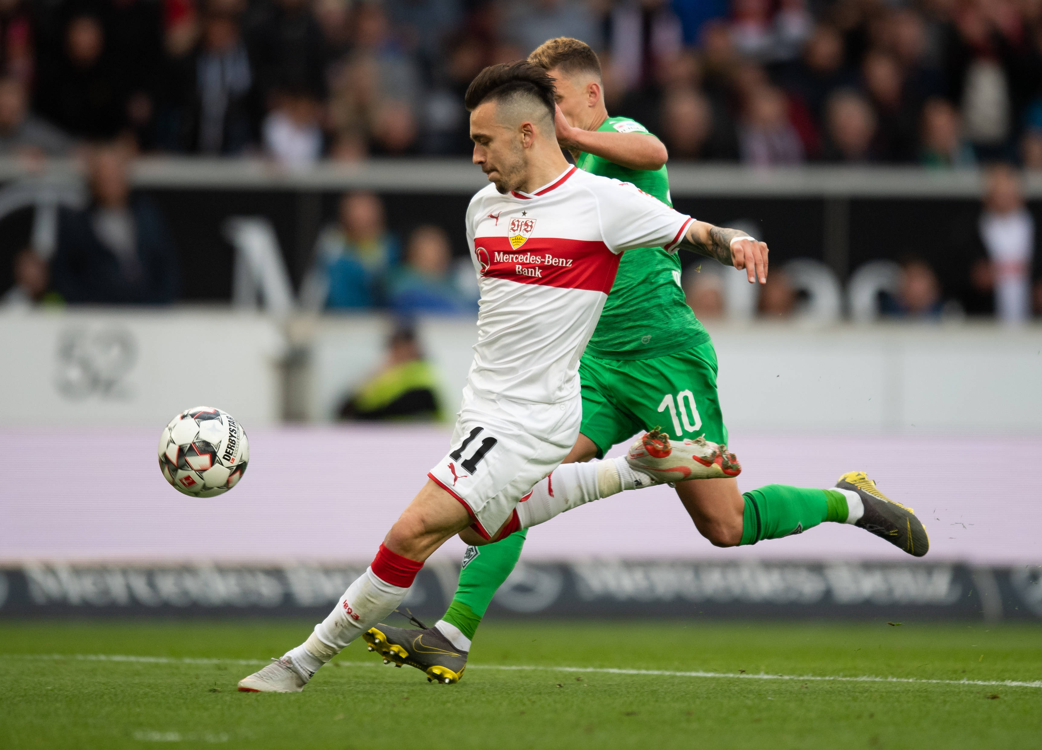 斯图加特队员备战下一场关键比赛 斯图加特队员备战下一场关键比赛