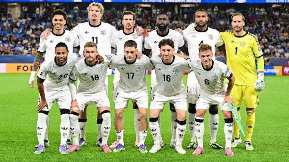 欧预赛:德国队与荷兰队战平,小组赛完美收官的简单介绍 欧预赛:德国队与荷兰队战平,小组赛完美收官的简单介绍