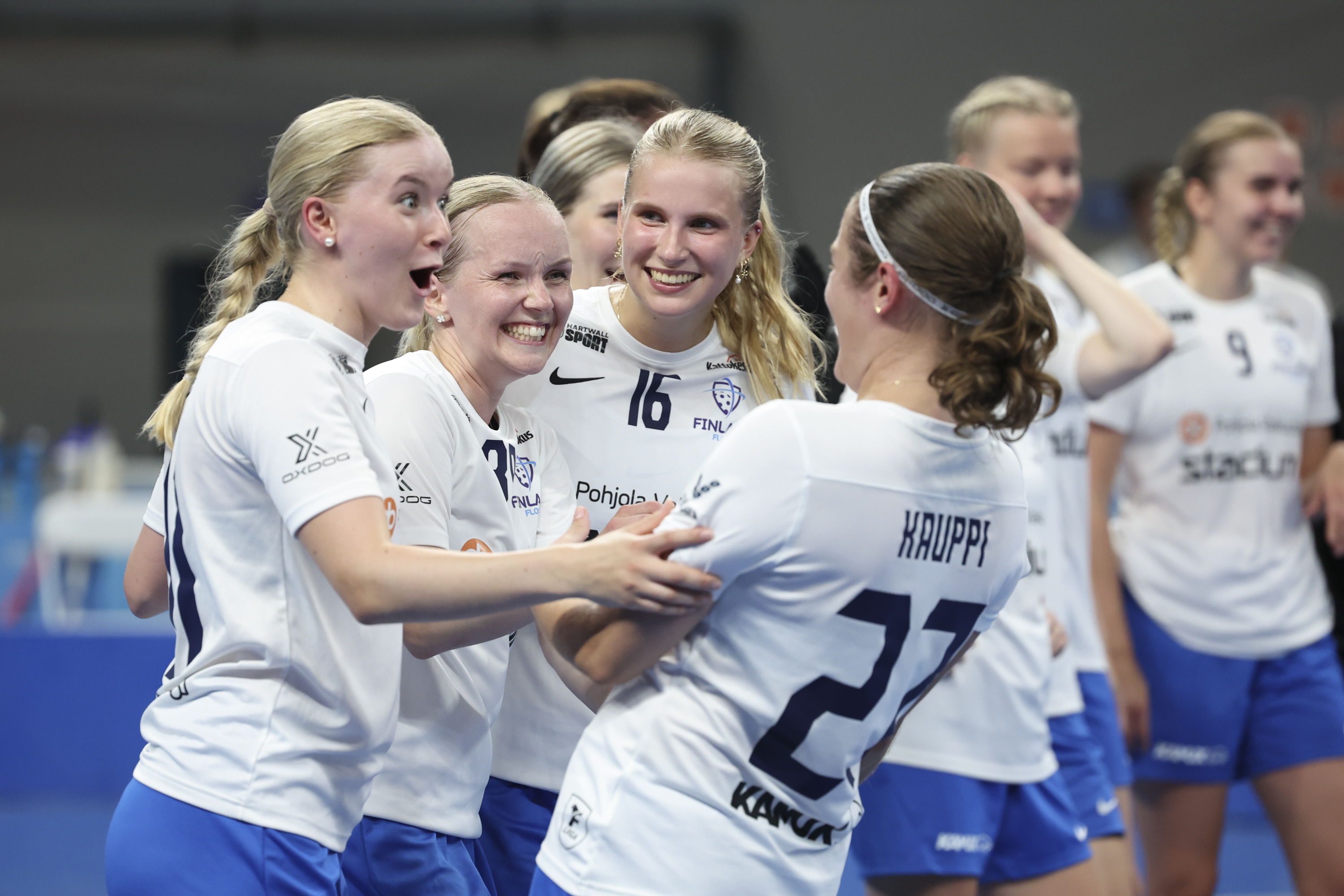 爱游戏登录-加拿大女子曲棍球队勇进半决赛